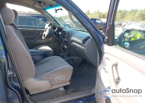 2003 Toyota Sequoia Sr5 V8 from USA, damaged, VIN 5TDBT44A43S200780